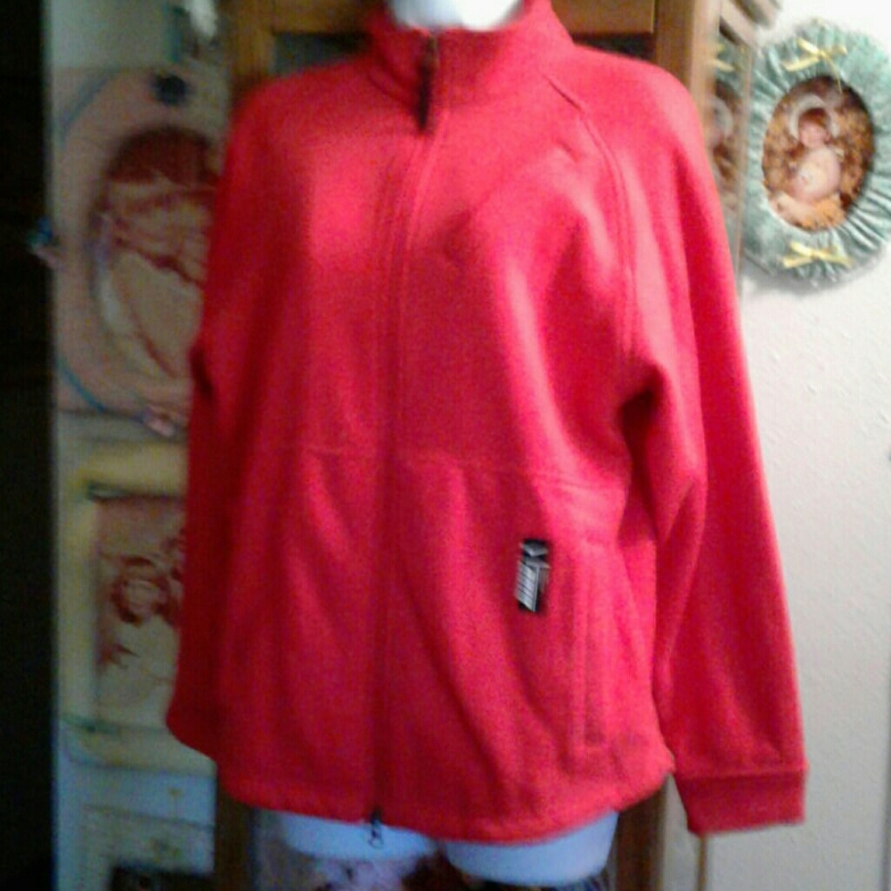 NWOT, NIKE, ZIP FRONT,Red, SWEATSHIRT